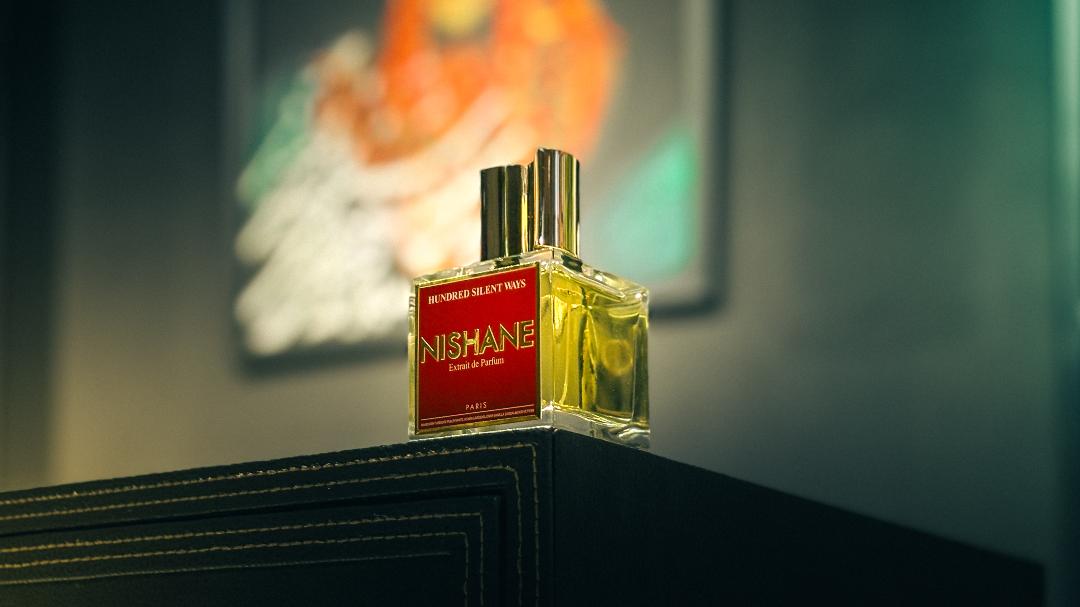 داستان عطر هاندرد سایلنت ویز از نیشانه: پاسداشت مولانا و سکوتی عمیق